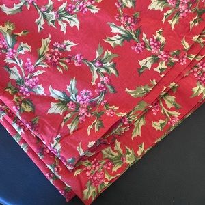 Red and Green Christmas Holly Berry Tablecloth from Williams Sonoma 70x90